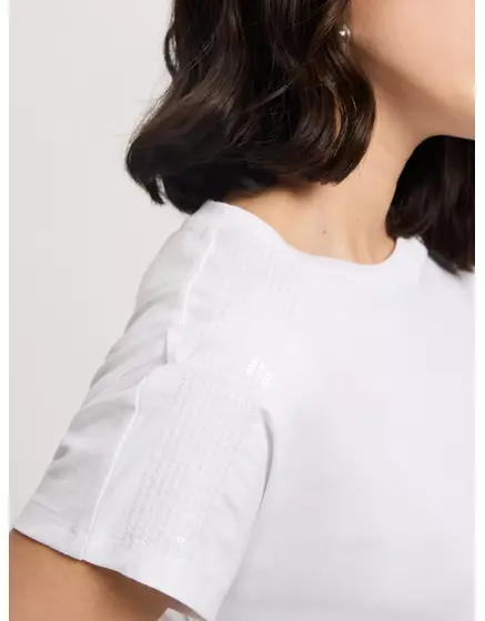 56211-008 WHITE S
